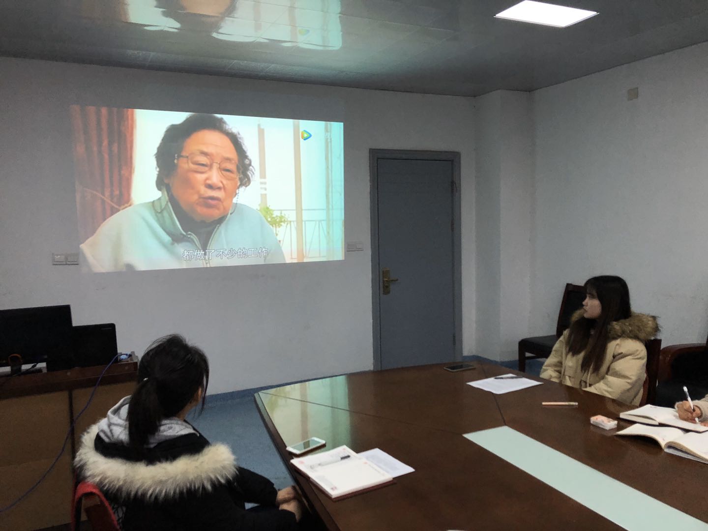 c28e95668c804bcb9cd39aee08117f87.jpg c28e95668c804bcb9cd39aee08117f87.jpg