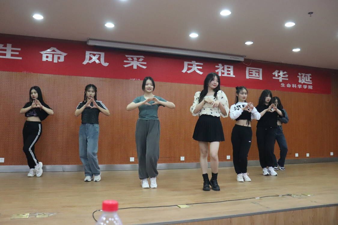 cd7aabc61bb74c14ac045f2b6eea7a7e.jpg cd7aabc61bb74c14ac045f2b6eea7a7e.jpg